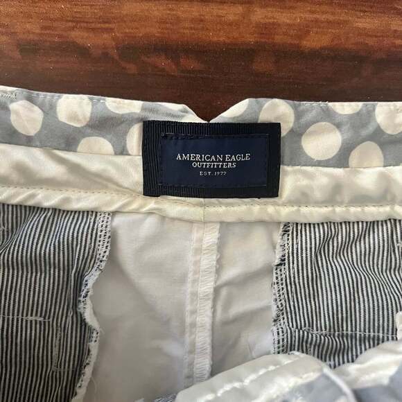 American Eagle Outfitters Women's White Denim Cuffed Shorts - Picture 3 of 6